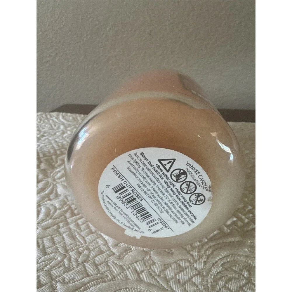 Yankee Candle FRESH CUT ROSES Housewarmer 22oz Single Wick Large Jar Candle  NEW